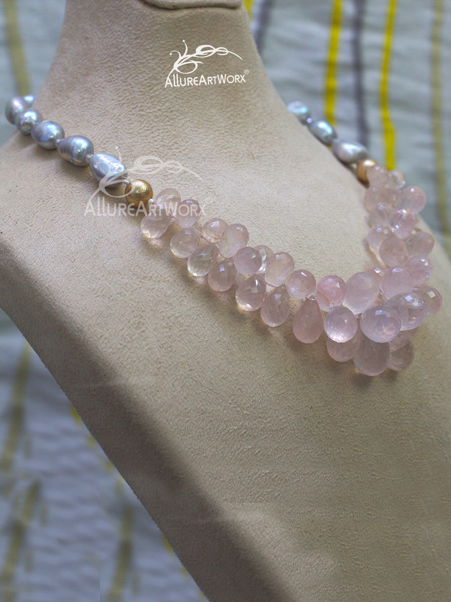 Rosequartz Neckpiece