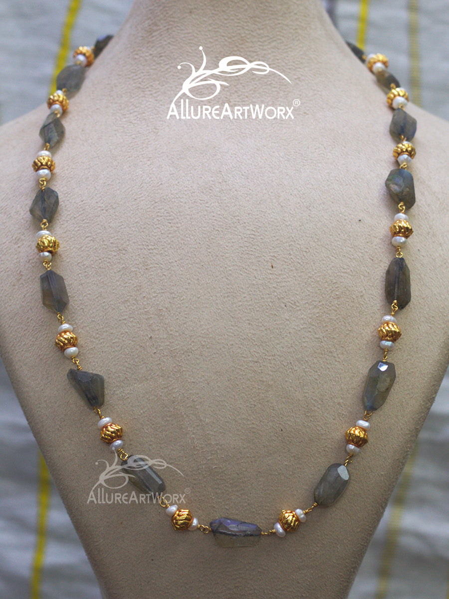 Labradorite Neckpiece