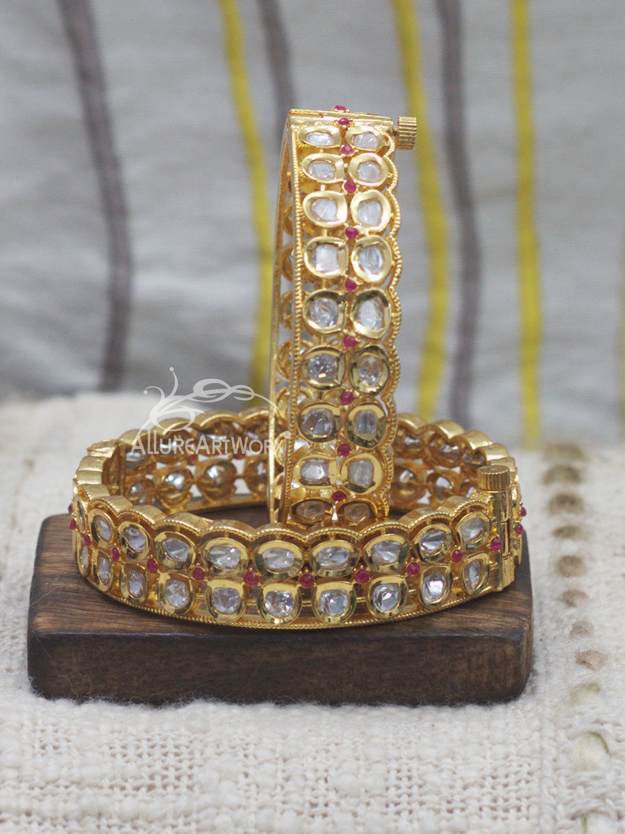 Kundan Bangles